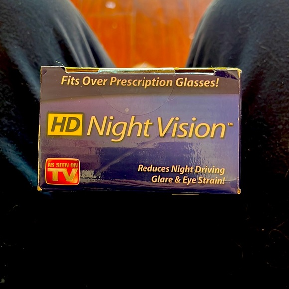 Brand New sealed in Box HD NIGHT VISION. FITS OVER PRESCRIPTION GLASSES. - Picture 7 of 8